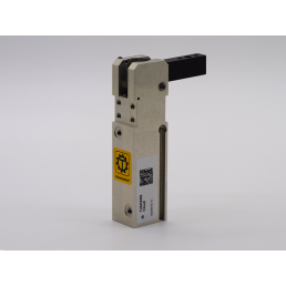 Zacisk pneumatyczny marki TUNKERS. Model zacisku PKS 16.1 A18 T03 o kącie otwarcia 105 stopni.